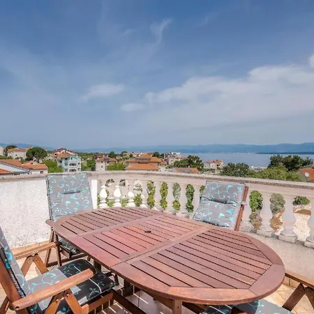 Oda ve Kahvaltı Dujmovic