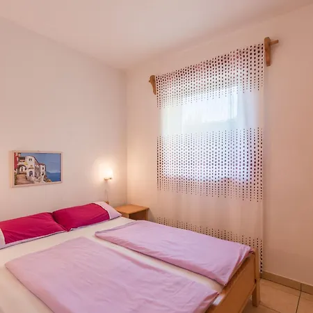 Dujmovic 3* マリンスカ