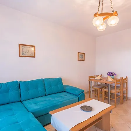 Oda ve Kahvaltı Dujmovic