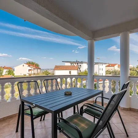 Bed and breakfast Dujmovic 3*