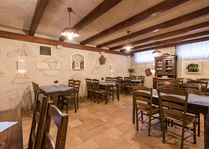 Dujmovic مالينسكا