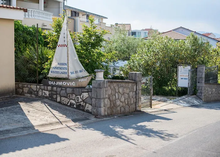 Dujmovic مالينسكا