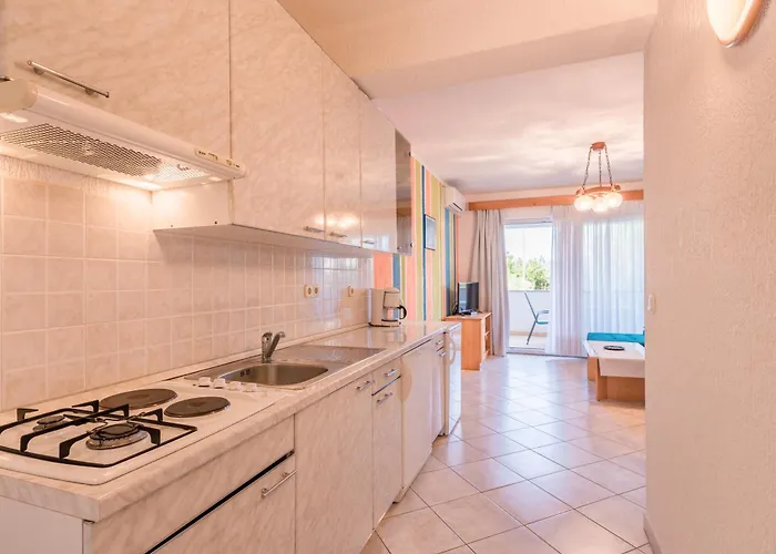 Dujmovic فندق مبيت وإفطار