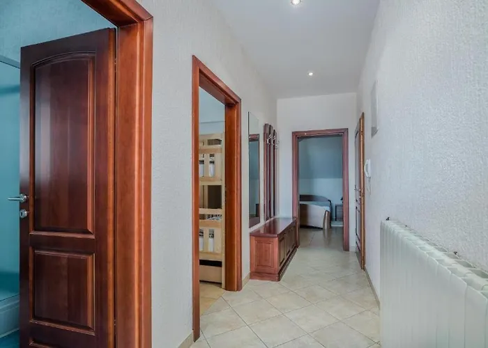 Dujmovic فندق مبيت وإفطار مالينسكا