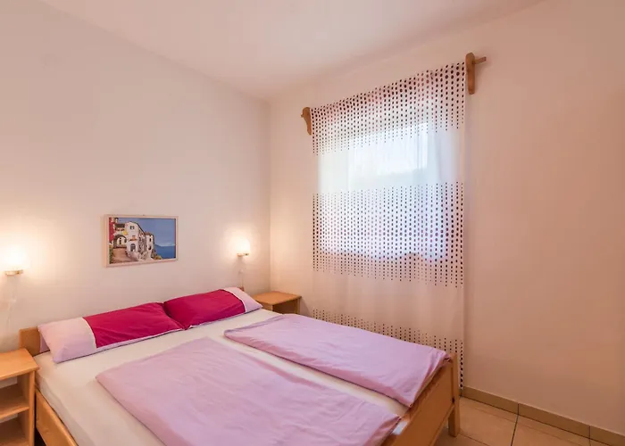 Dujmovic 3* マリンスカ